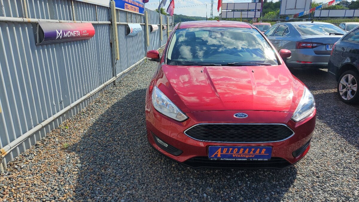 FORD FOCUS 1,0 Eco Boost 100k Trend - 3