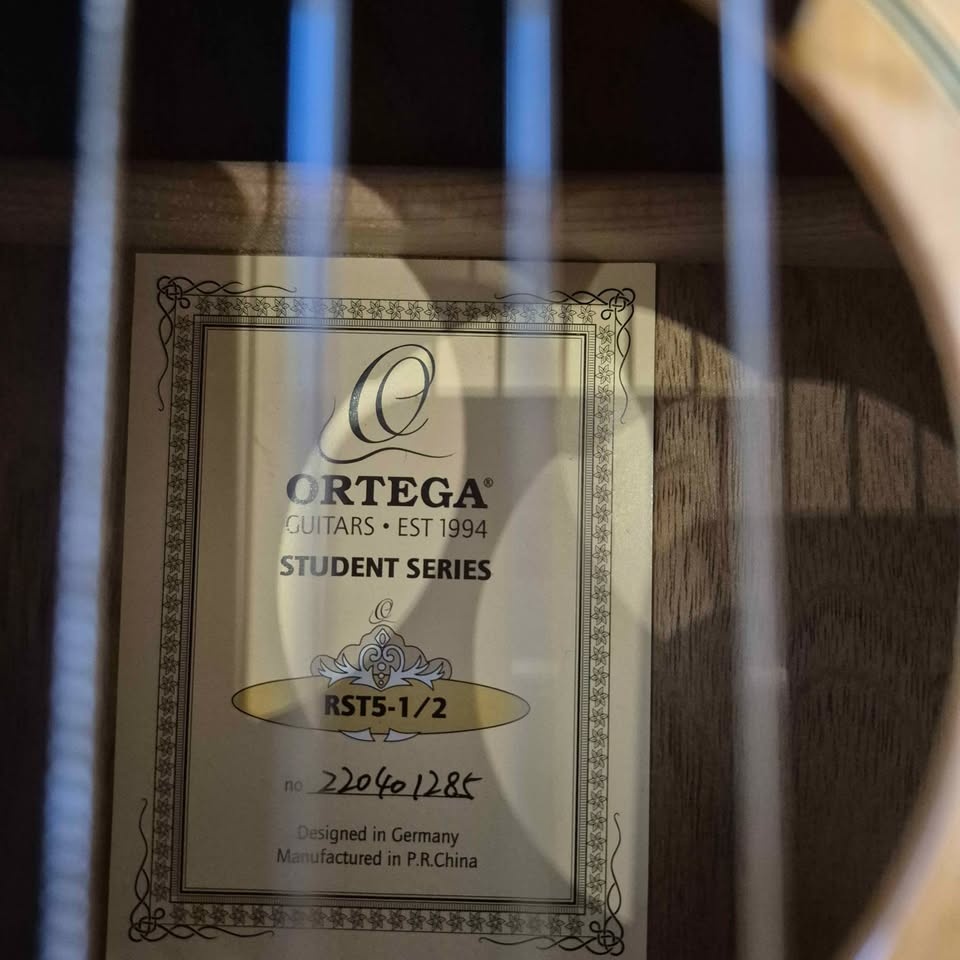Nová kytara 1/2 Ortega - 3