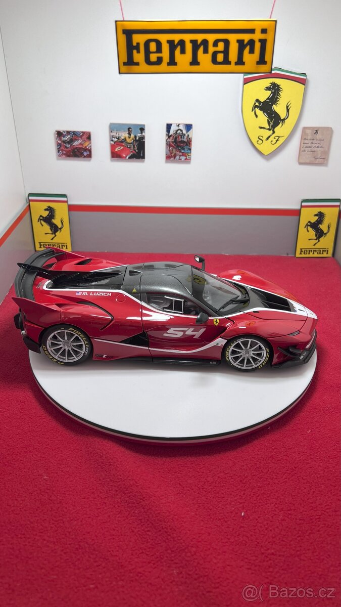 Ferrari FXX-K EVO 1:18 Bburago Signature - 3