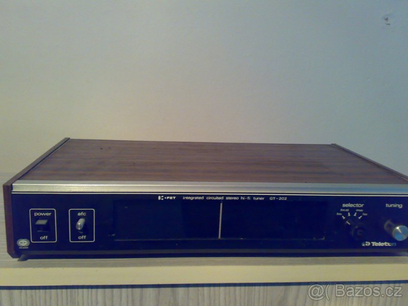 Levné komponenty Technics a RFT. - 3