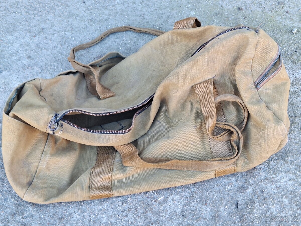 Stará vojenská taška - 3