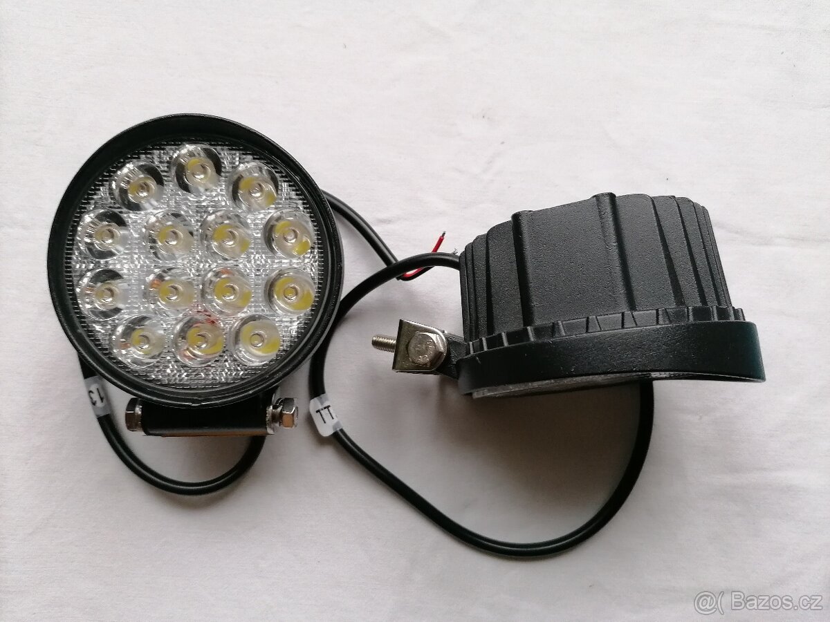 Prodám led pracovní světla vhodná na kabinu zetor - 3