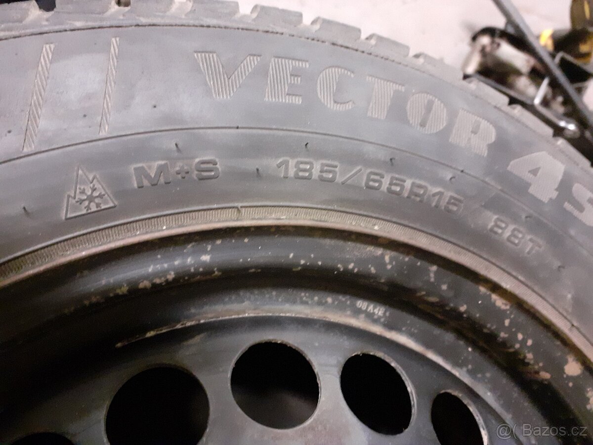 Zimni sada kol - Opel Corsa D 185/65/15 4x100 - 3