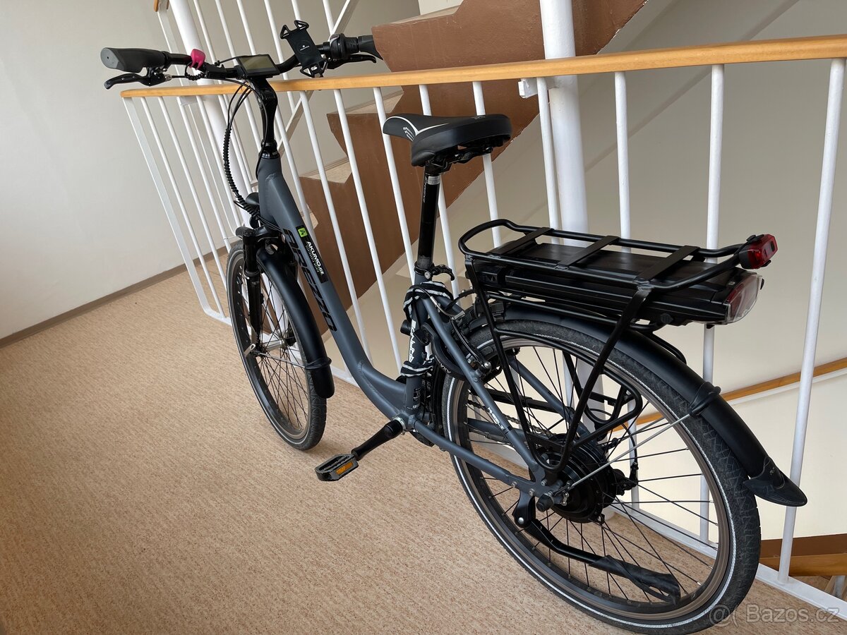 Prodám elektrokolo, vel. S - 3