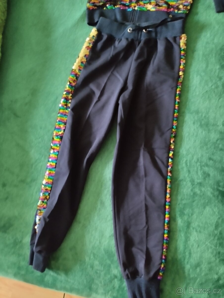 Dívčí souprava - 3