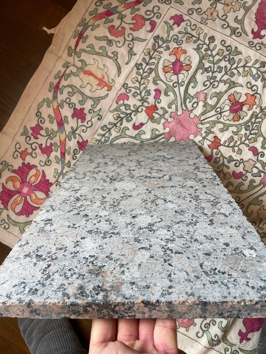 Kamenná dlažba (leštěná žula, granit) - 3