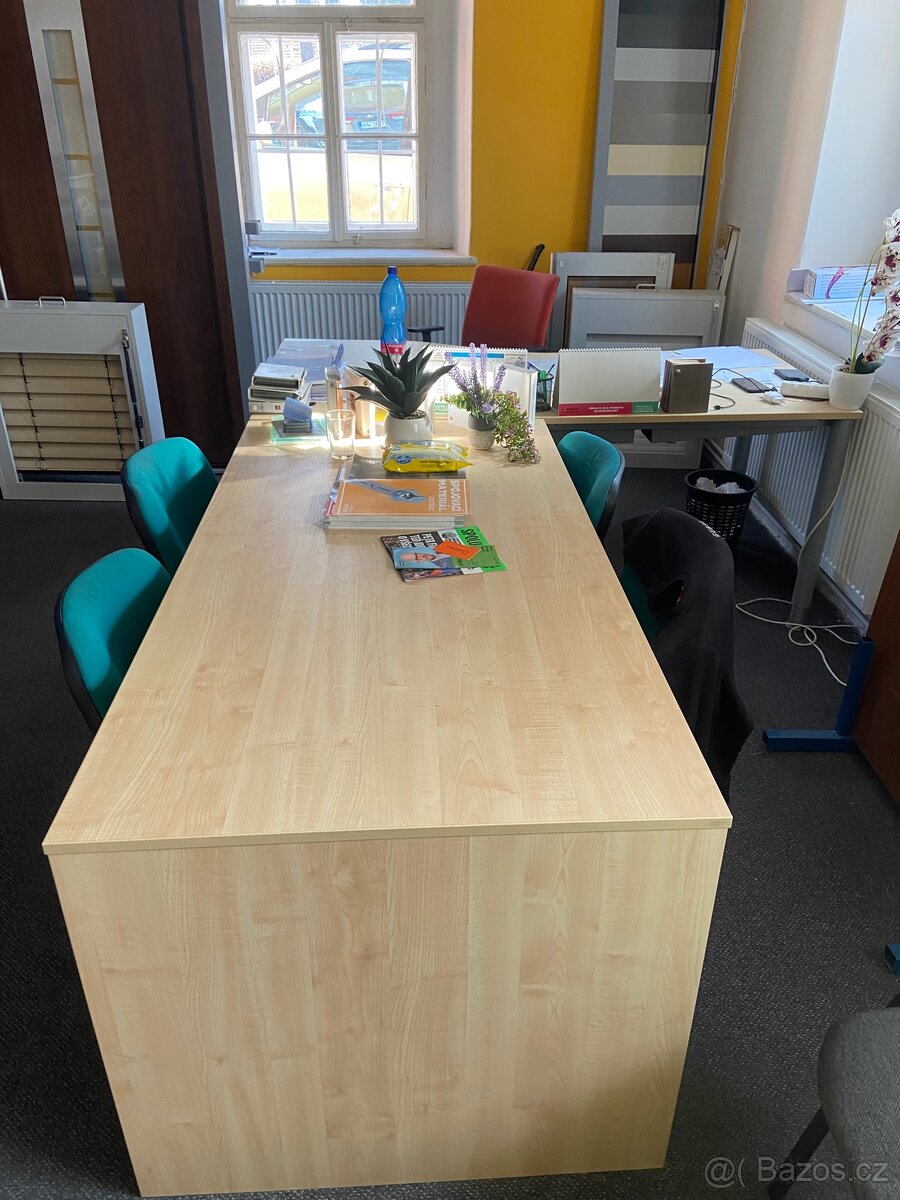 Kancelářský nábytek - 3