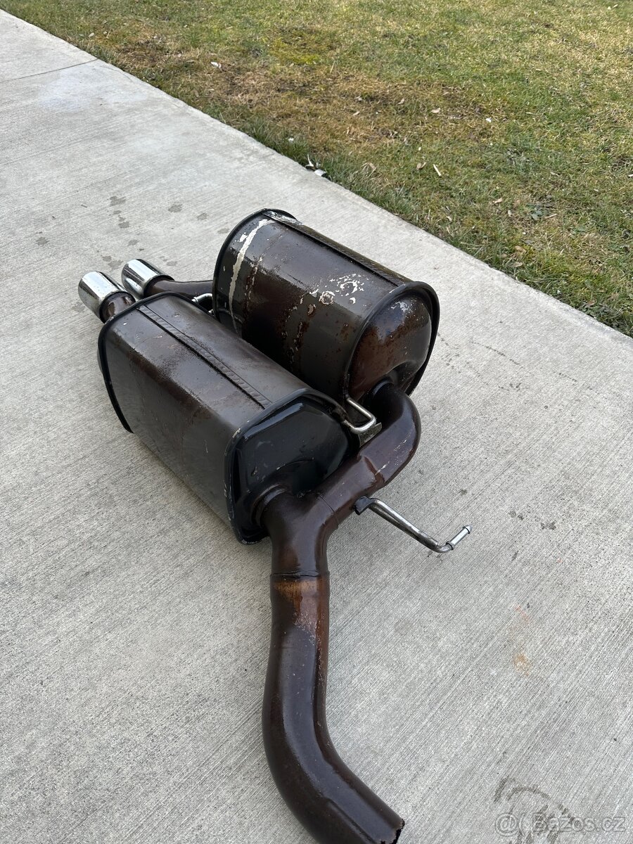 Výfuk BMW E60 540i V8 - 3