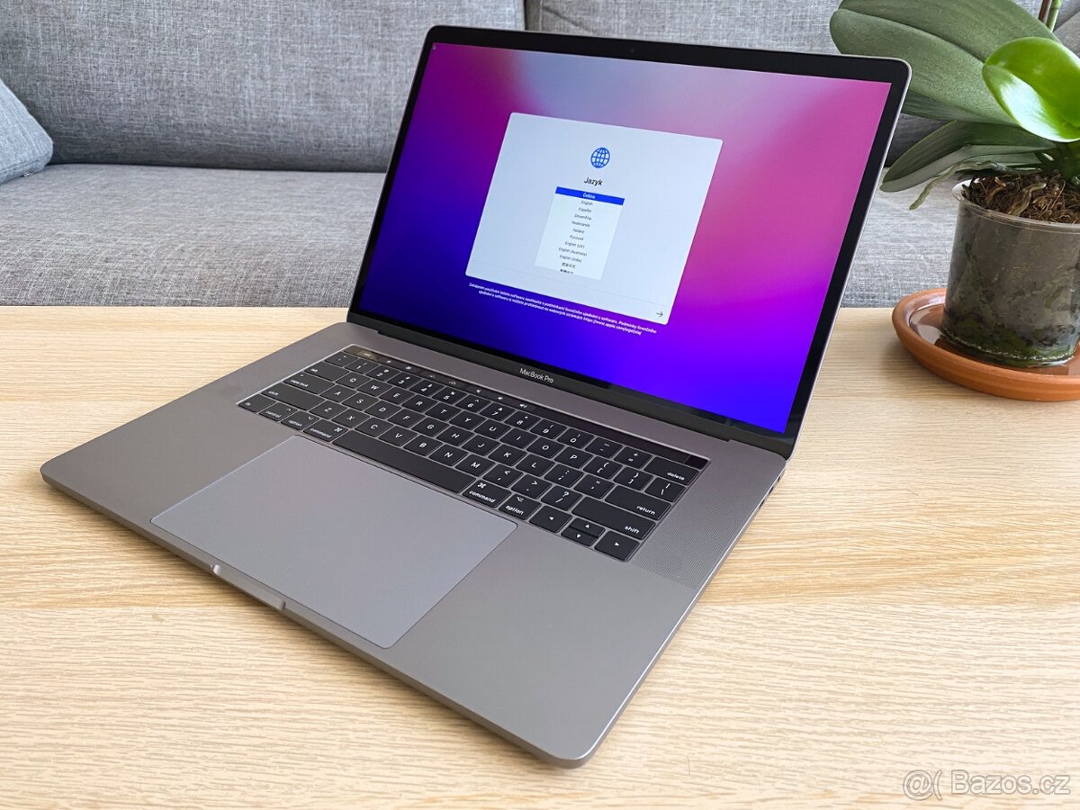 Apple MacBook Pro 15" - ZÁNOVNÍ STAV 10/10 - ZÁRUKA - 3