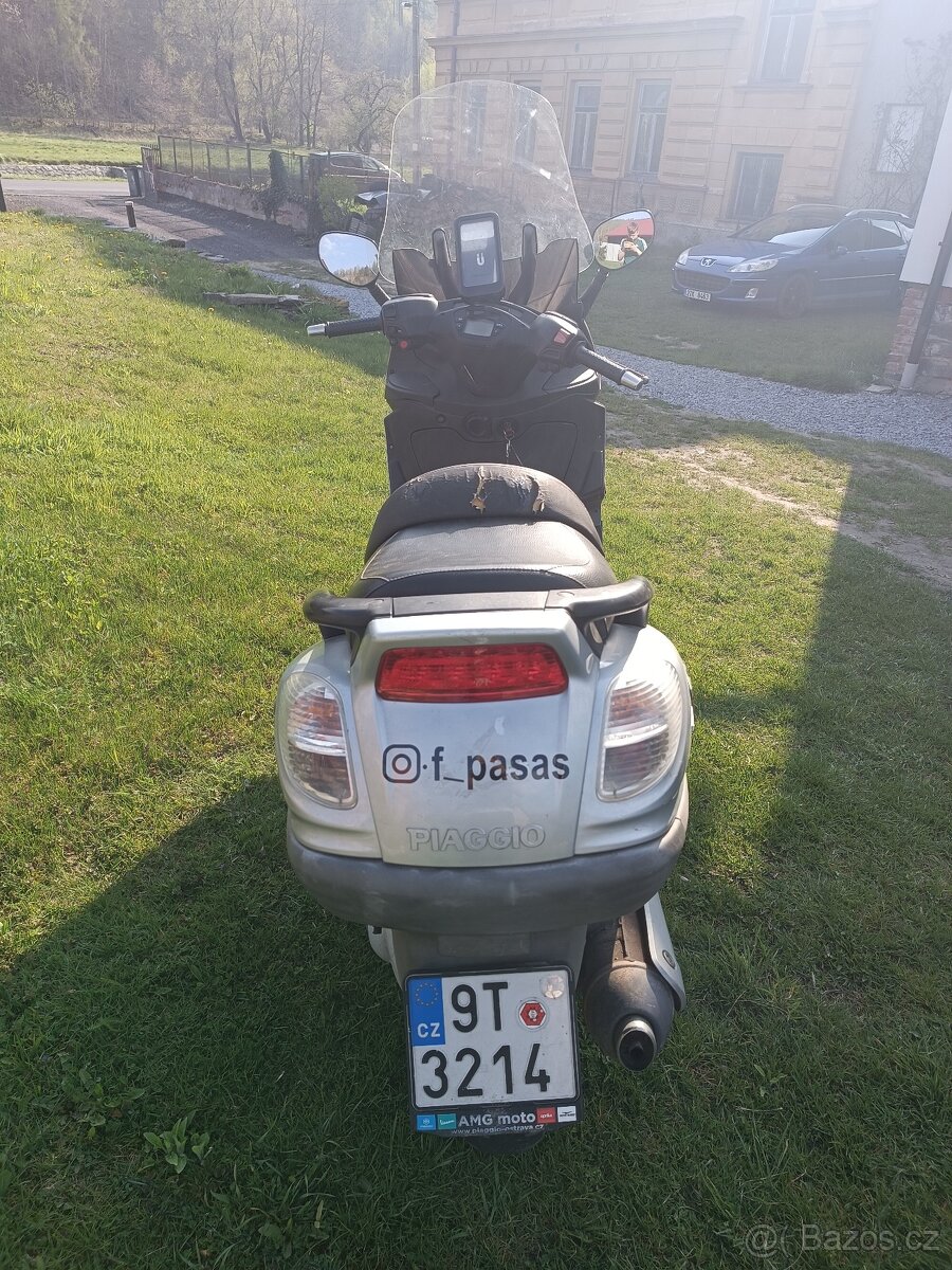 Piaggio 125 X9 Evolution - 3