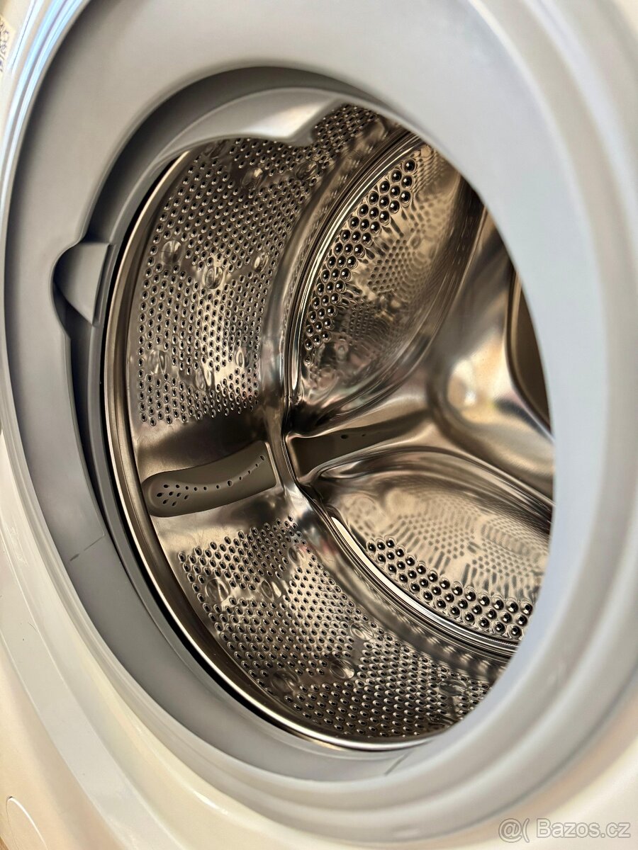 Úzká pračka Hoover na 7kg prádla - 3