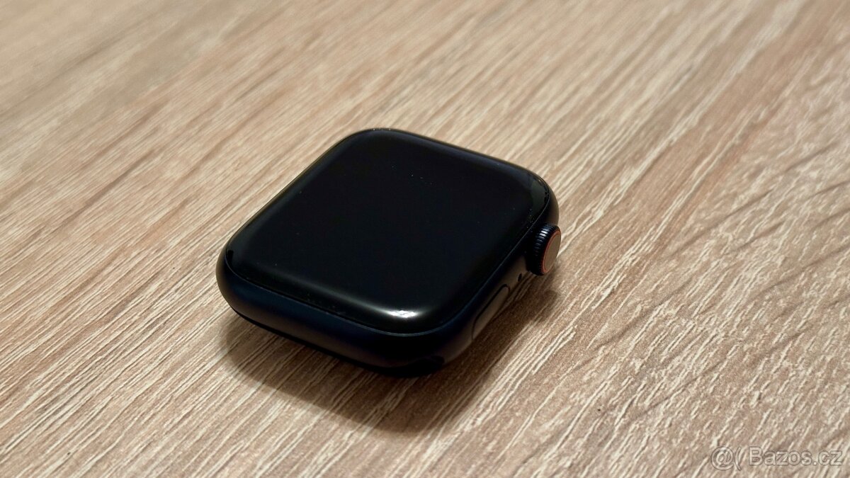 Apple Watch Series 9 GPS + Cellular 45mm - 3