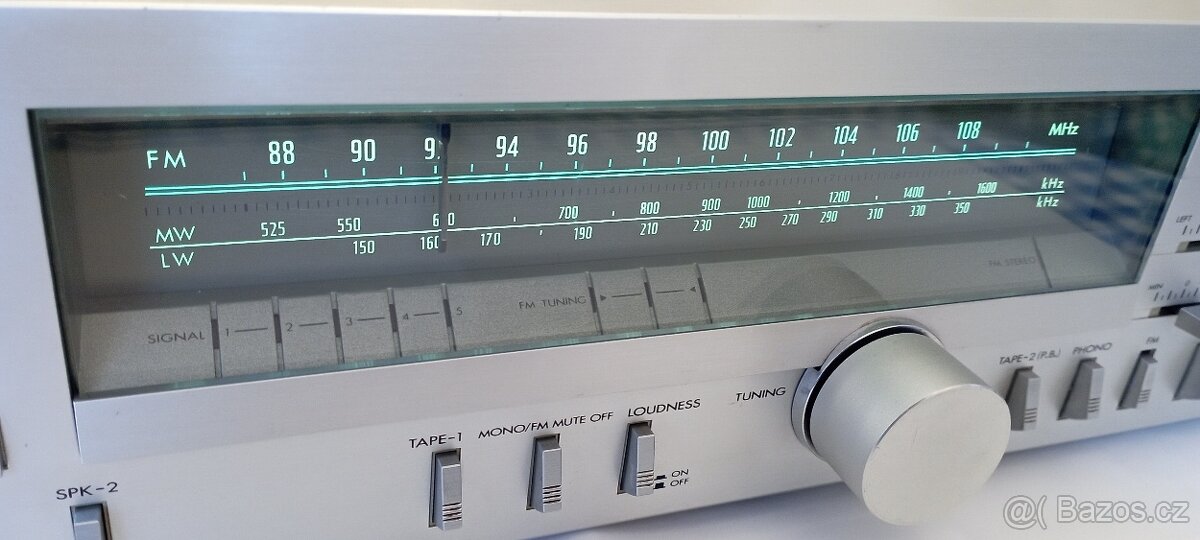 Japonský receiver JVC RS 11L - 3