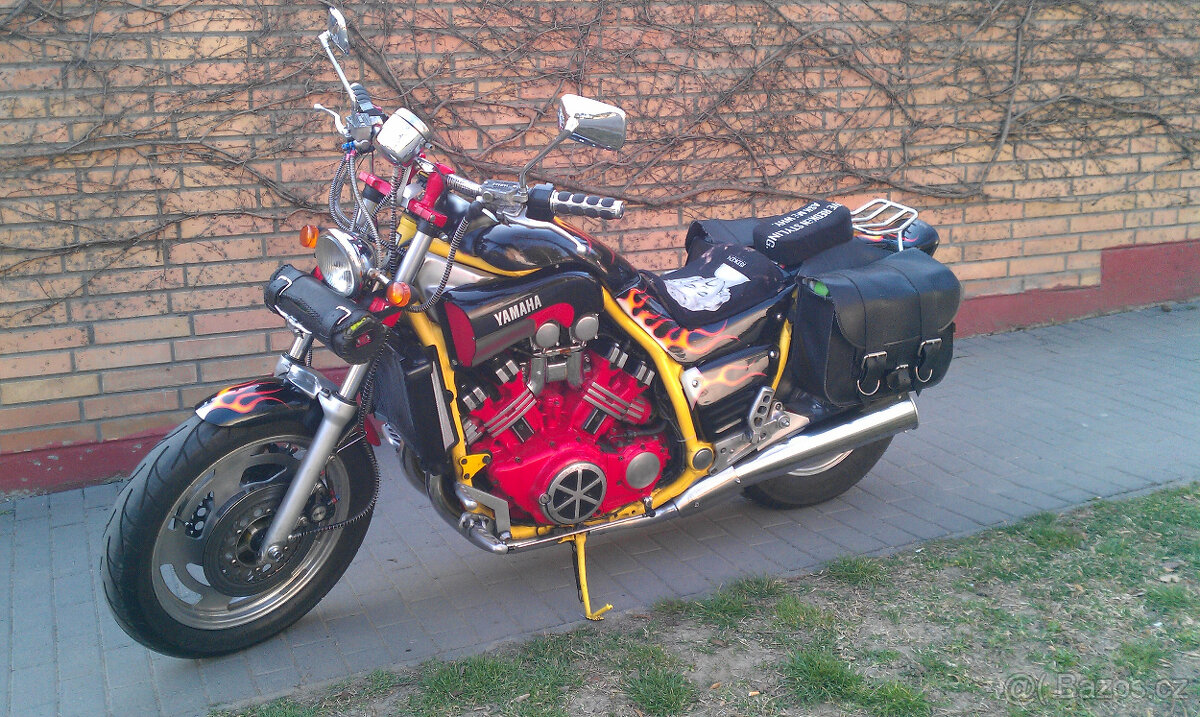 Yamaha V-Max 1200 - 3