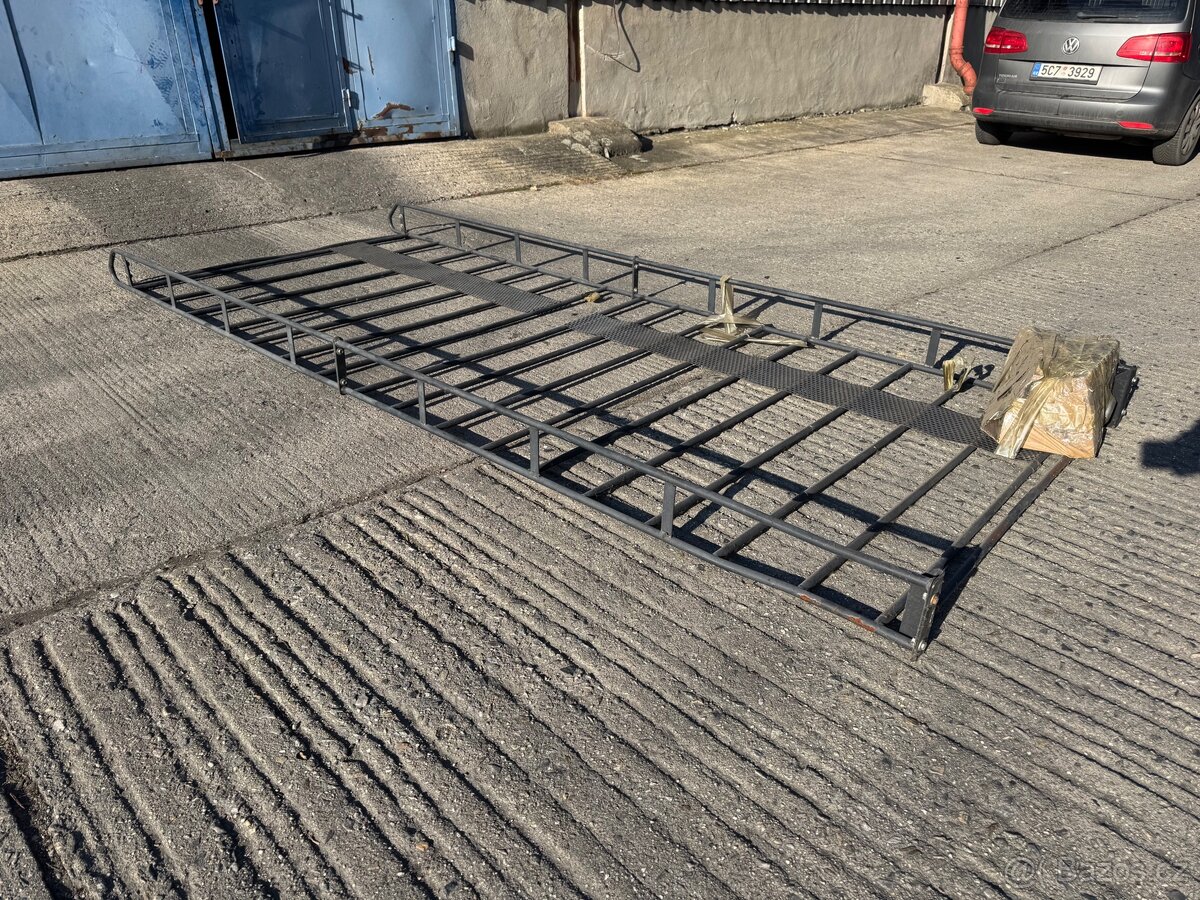 Zahrádka na dodávku - 3