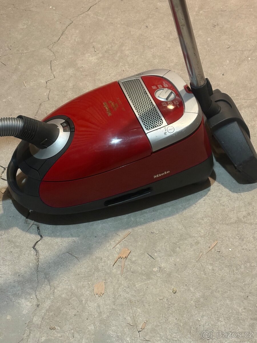 Miele vysavač - 3