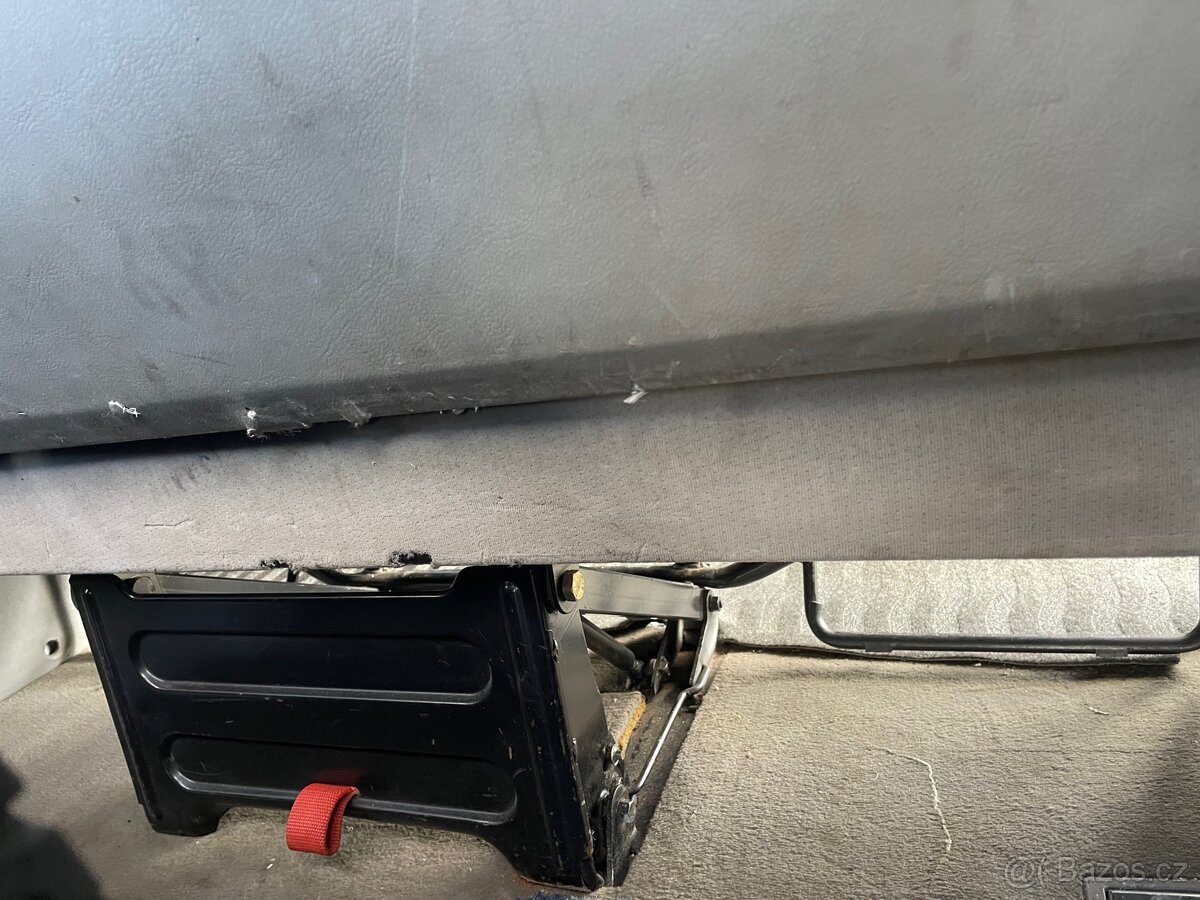 VW T4, zadní trojlavice (sedačka) - 3