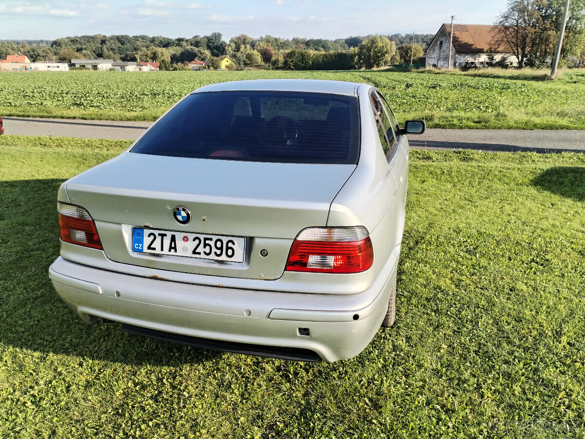 Prodám BMW E39 530I, 170kw, r.v. 2000 - 3