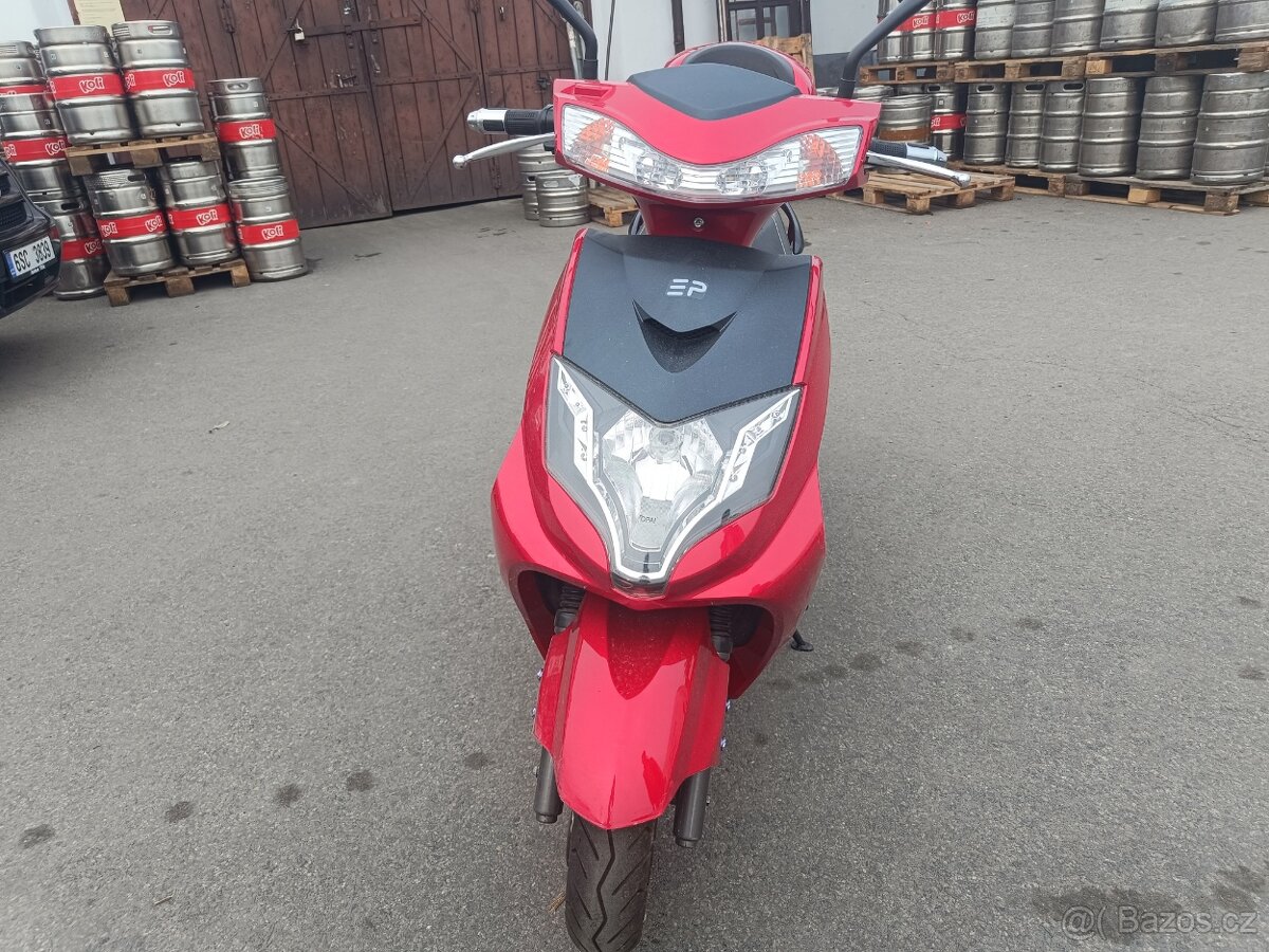 KUBA elektrický moped MY FORCE 4000 1,6 Kw. r.2018 - 3