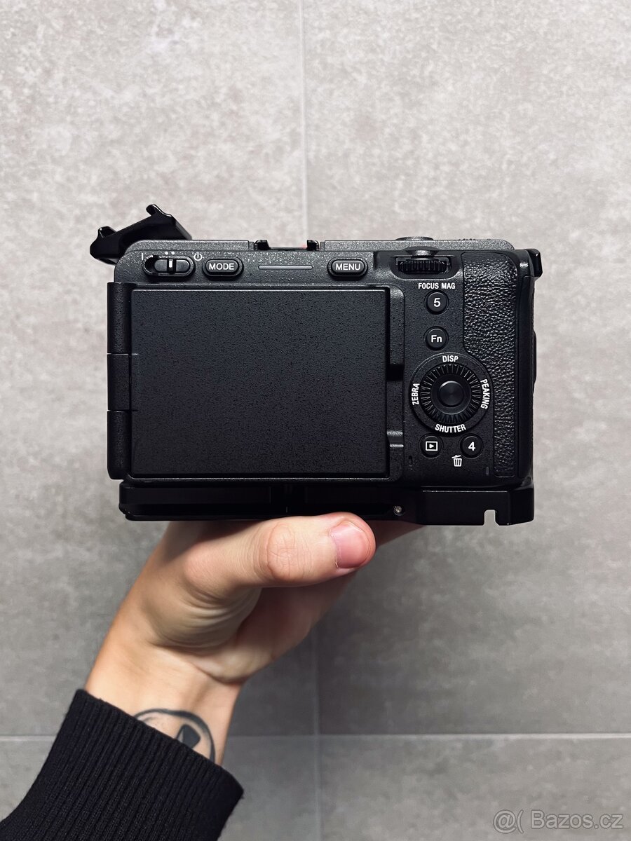 Sony FX3 + XLR H1 + klec a nástavec smallrig - 3