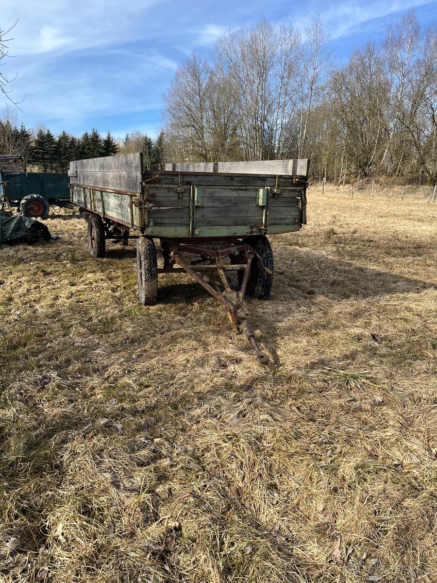 Vlek sklápěcí za traktor - 3