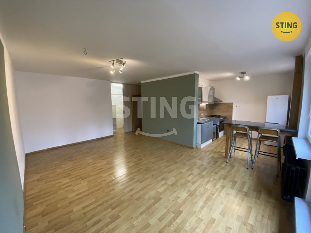 Pronájem bytu 1+kk v Kopřivnici na ulici Štramberská, 133749 - 3