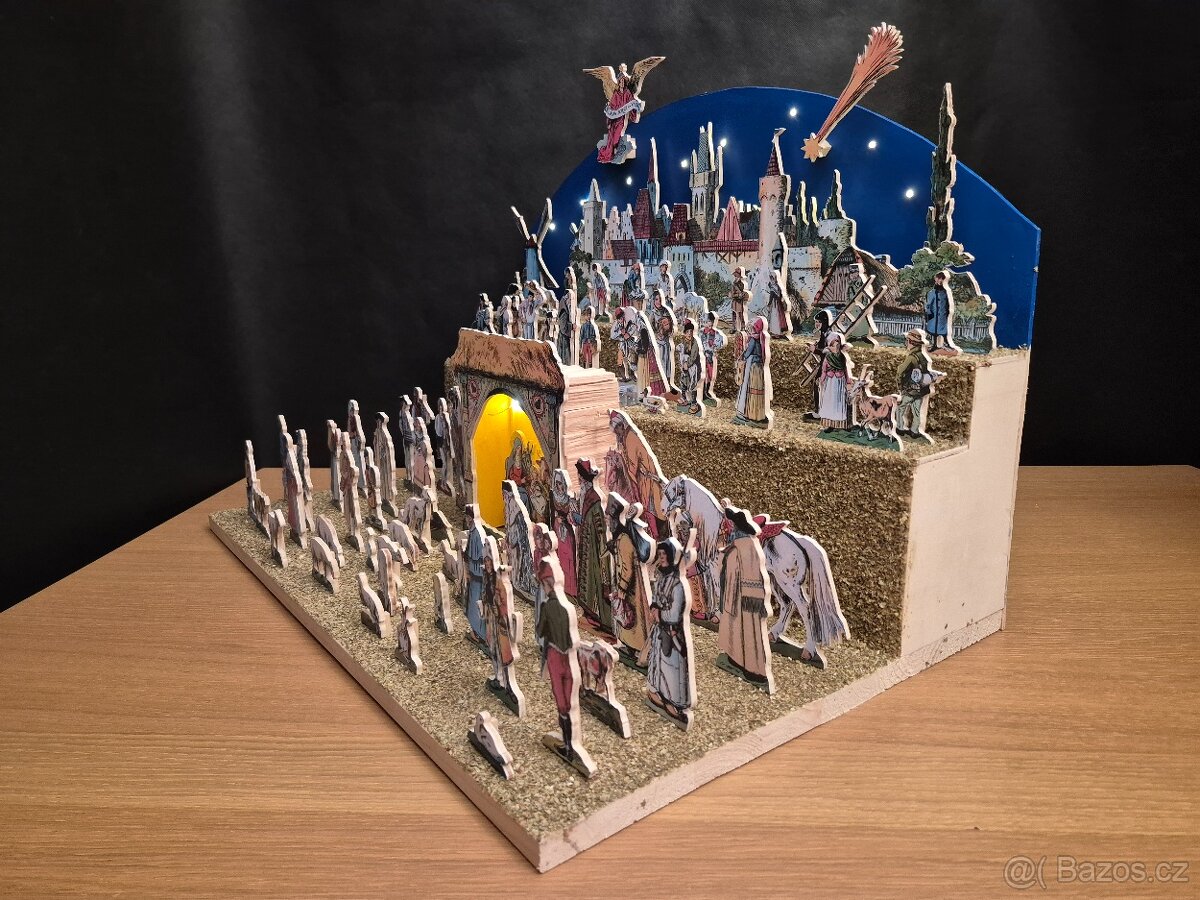 Mikoláš Aleš - ručně vyřezávaný osvětlený betlém - 3