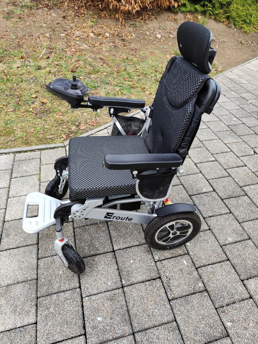Prodám elektrický invalidní vozík - 3