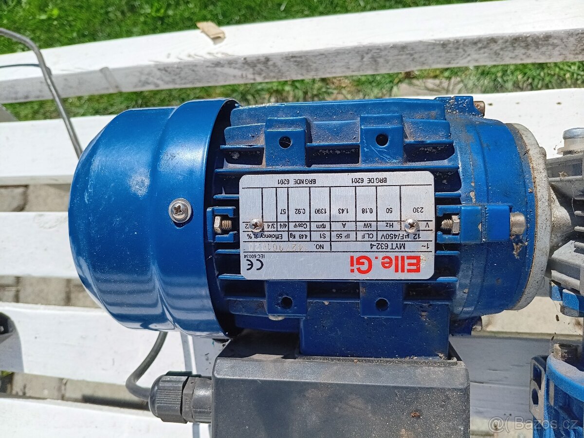 Elektromotor s převodovkou - 3