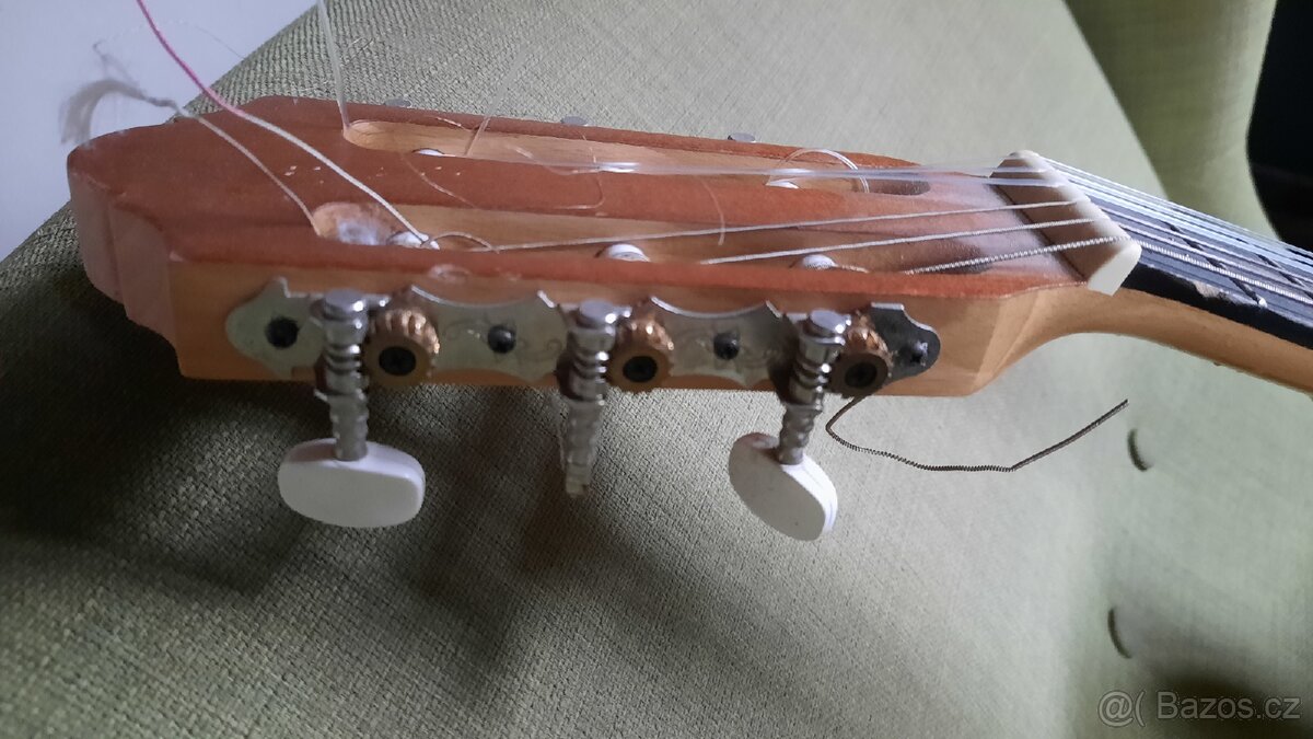 Dětská kytara 1/2 Strunal 301 OP rezervace - 3