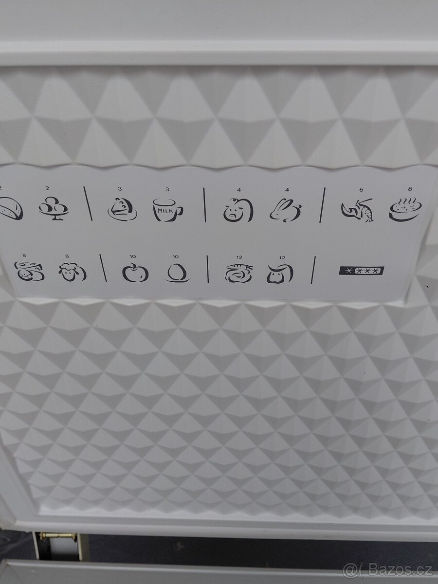 Mrazák pultový 160 l Samsung - 3