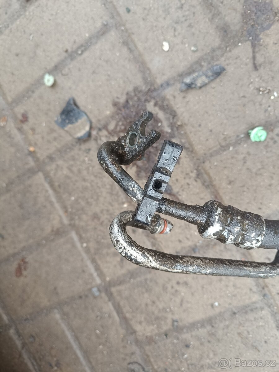 Espace IV tlakové trubky k servu - 3