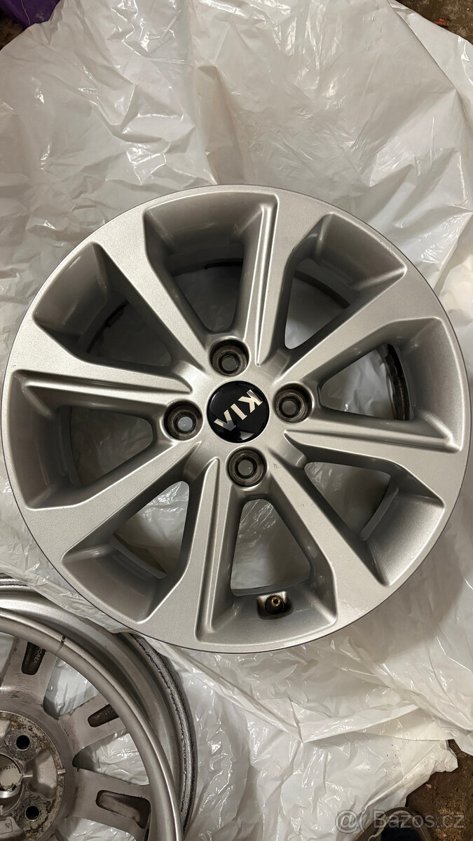 Kia Stonic Slitinové disky 15", typ B. - 3