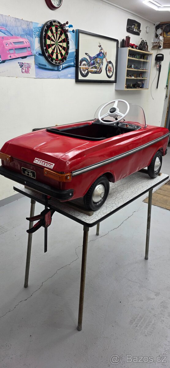 Šlapací autíčko moskvich - 3