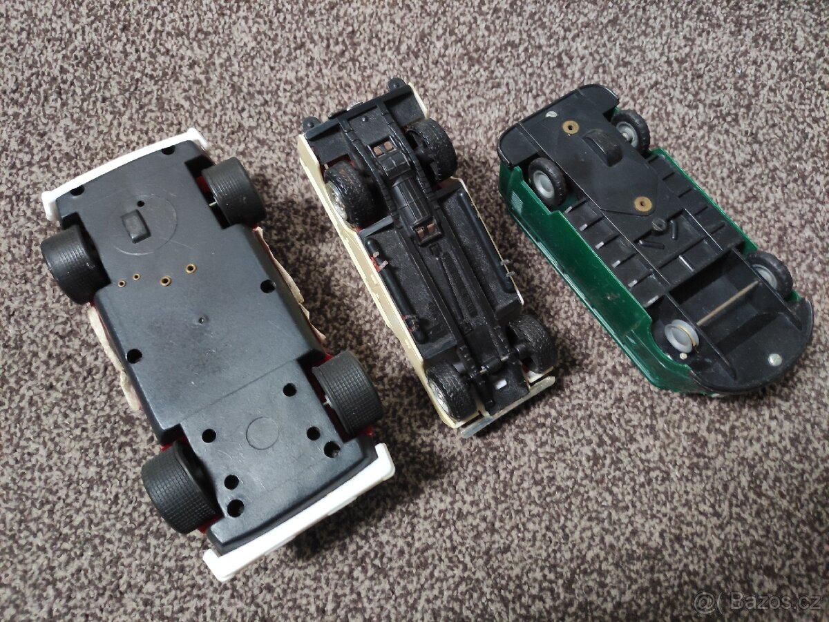 3x retro autíčko cena za celek - 3