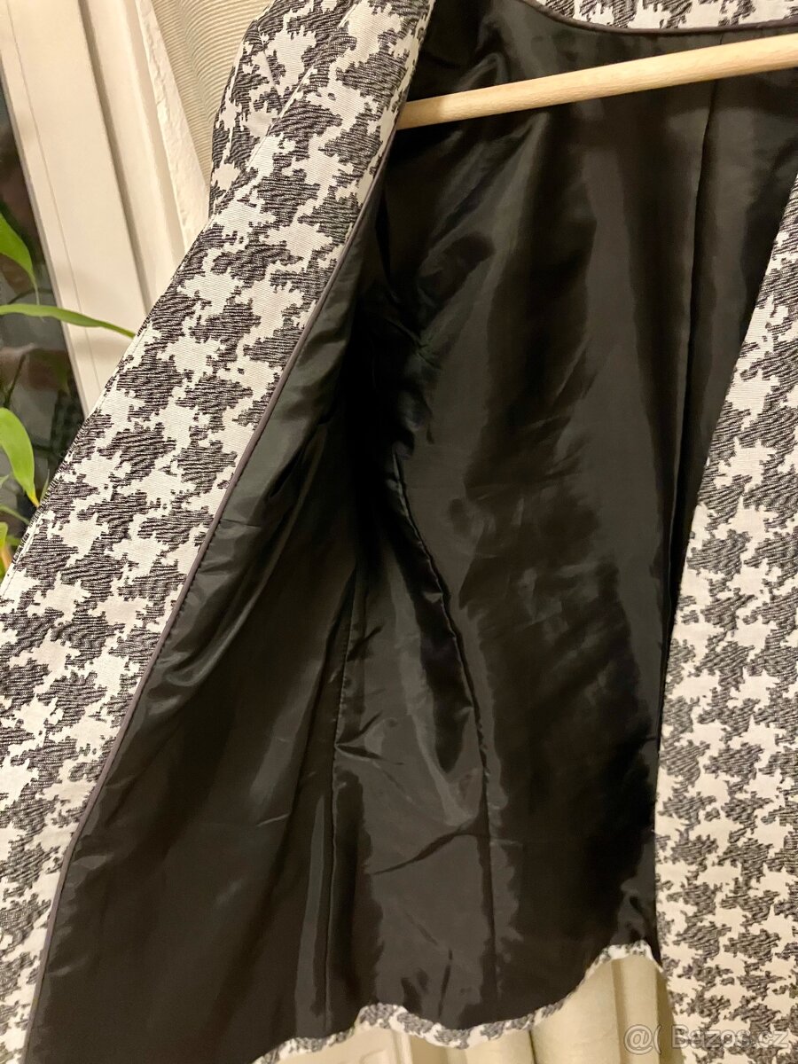 Dámské sako se vzorem kohouti stopa - 3