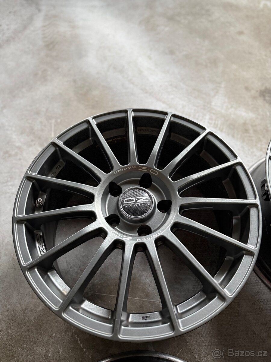 BMW-Oz Racing Superturismo R18 - 3