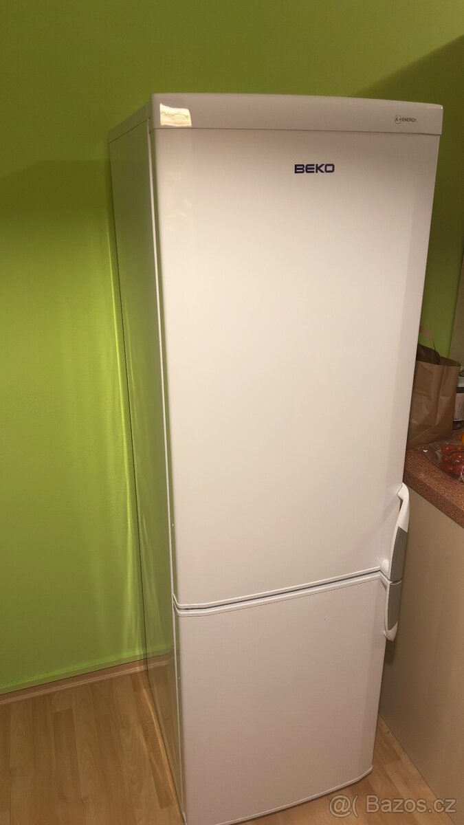 Lednice s mrazákem Beko - 3