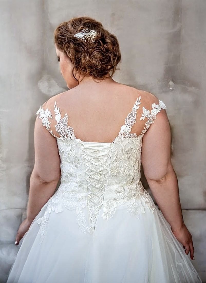 NOVÉ svatební šaty ELEGANT - 3