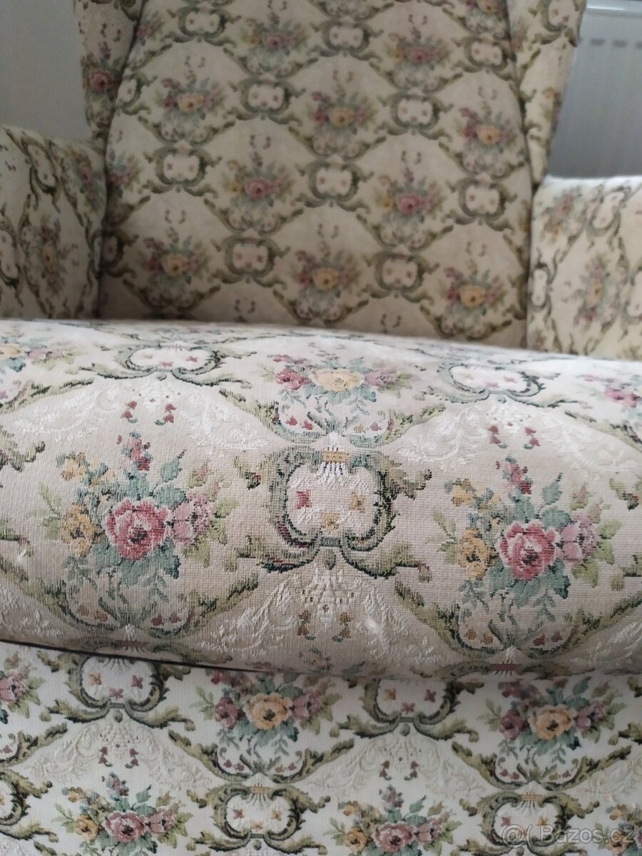 Vintage křeslo ušák s květinovým vzorem - 3
