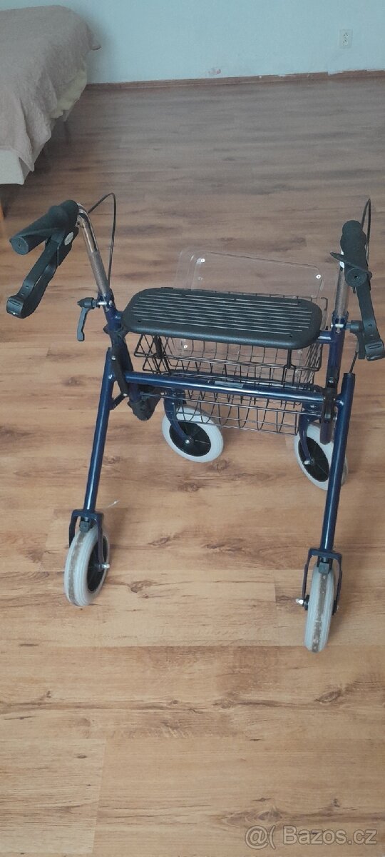 invalidní chodítko - 3