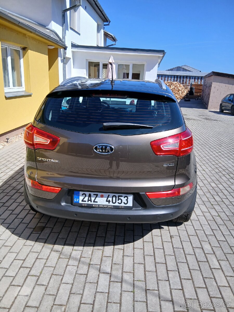 Kia - 3