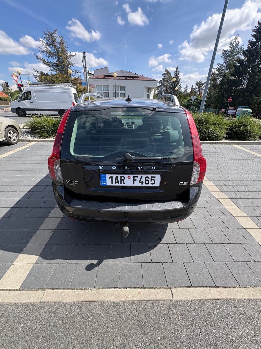 Volvo v50 - 3