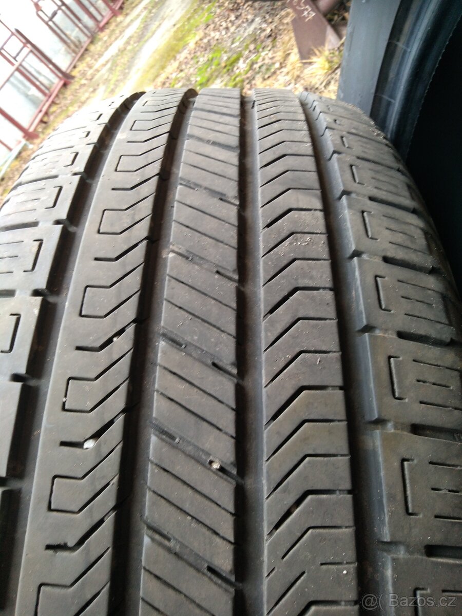 Prodám 2 pěkné letní gumy Continental 255/65 R19