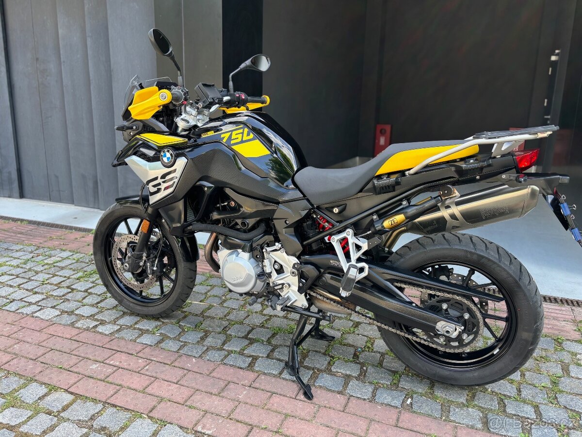 BMW F750 GS výroční Edice 40th years GS nájezd pouze 2423 km