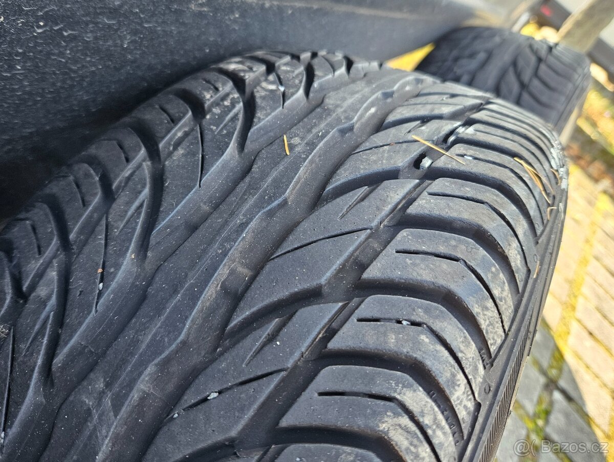 Uniroyal 195/50 R15 - 3