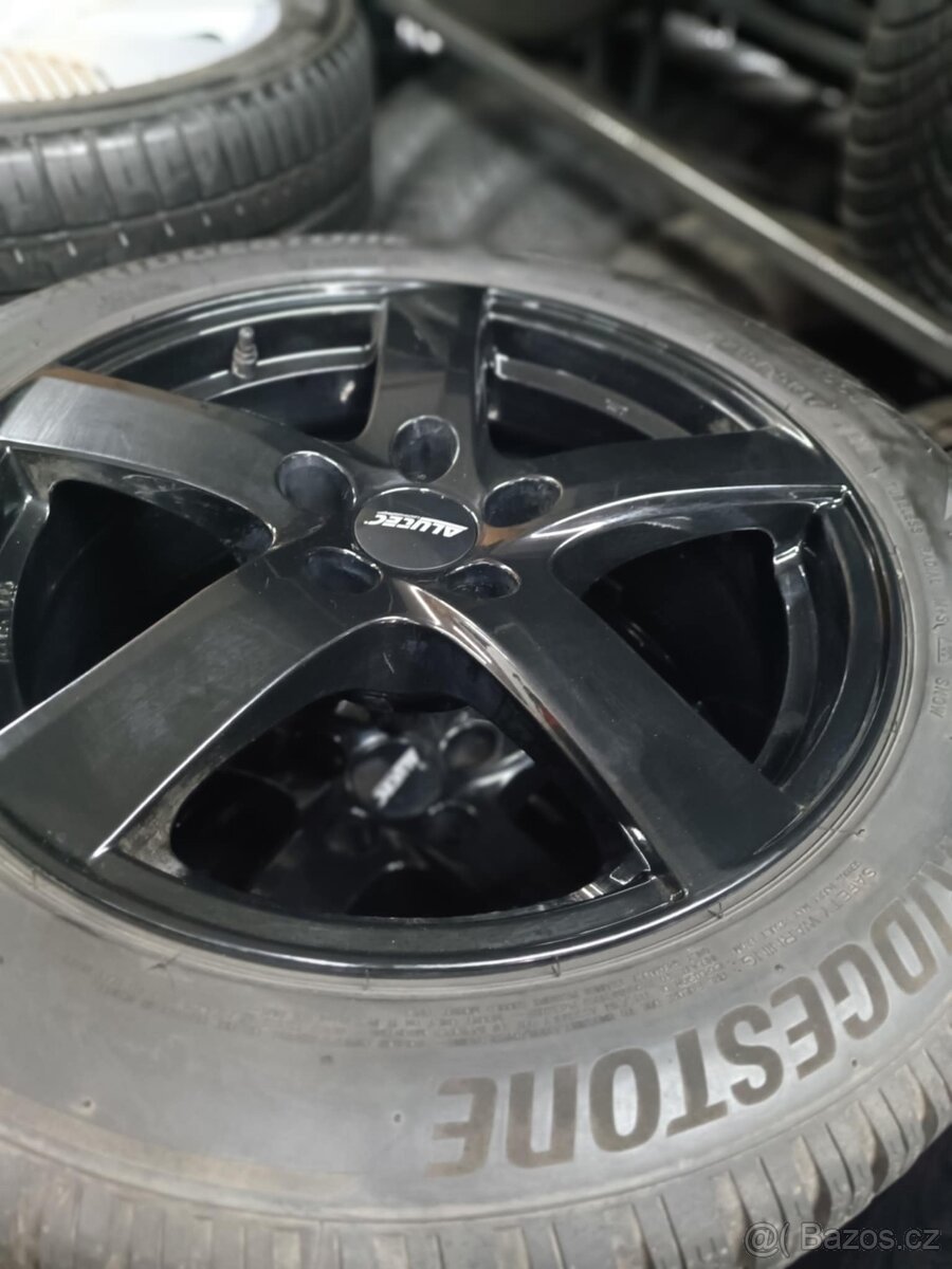 5x112R17 215/55R17 zimní sada Škoda Superb 3 - 3