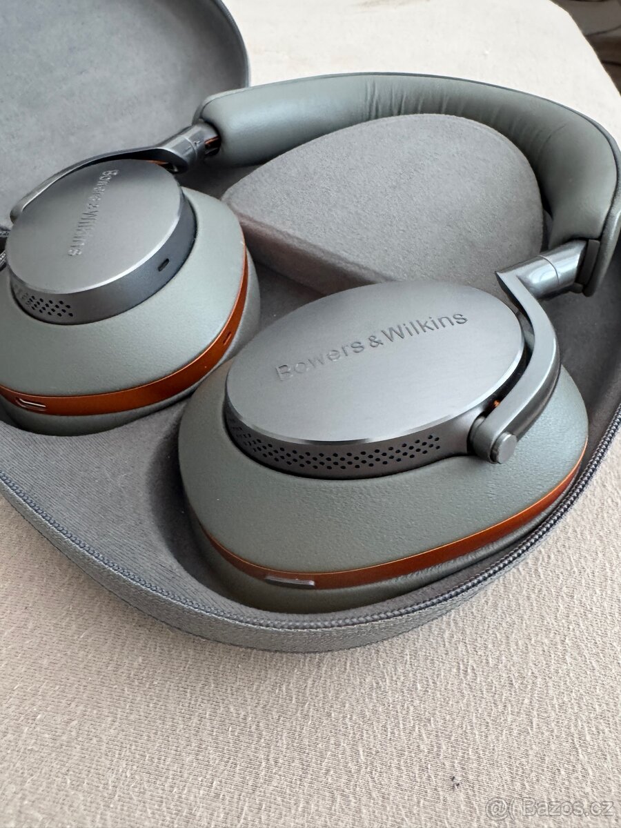 Bowers and wilkins Px8 McLaren - 3