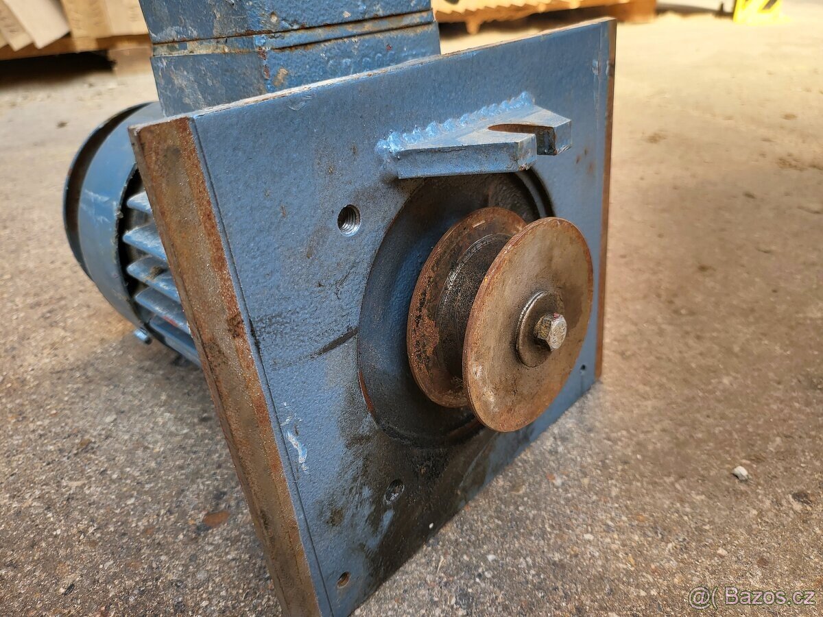 Elektromotor MEZ 1,1Kw 2825 ot/min 2ks - 3