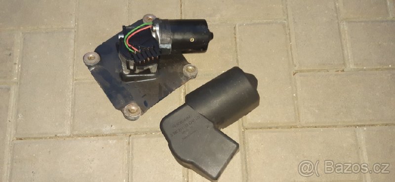 Motorek stěračů Volvo V40 2004 - 3